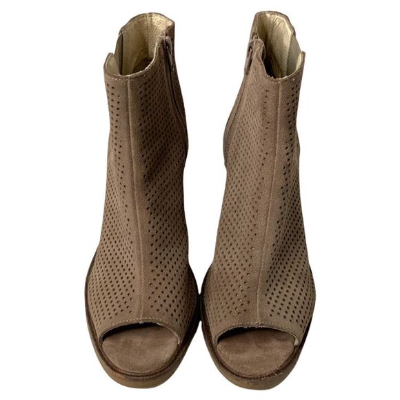 BOS & CO. Brianna Castro Beige Perforated Suede Open Toe Chelsea Boot Euro 42 - Picture 4 of 11